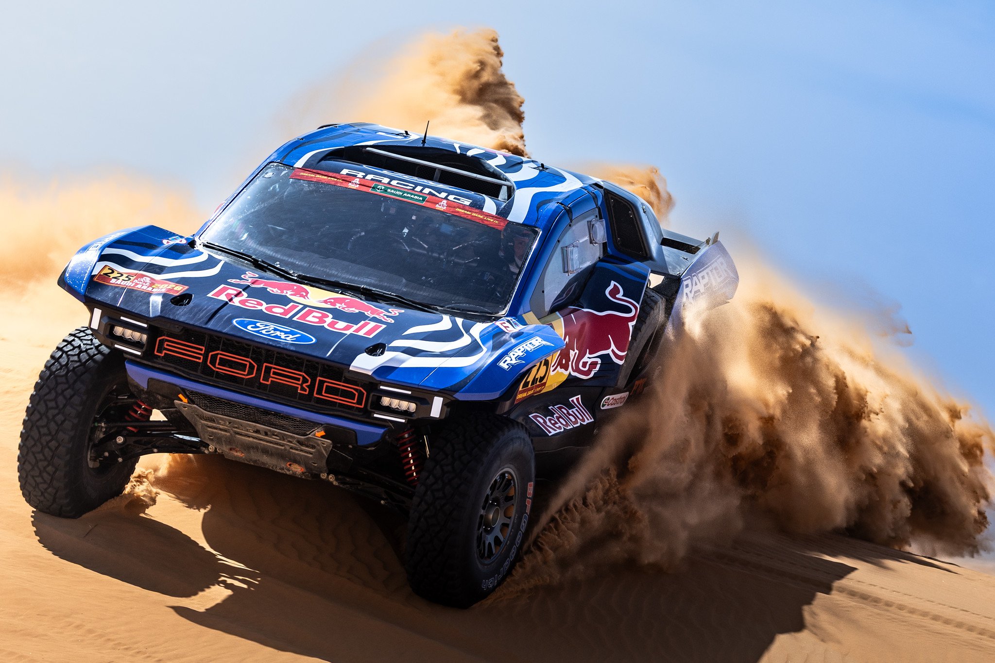 Carlos Sainz y Lucas Cruz preparan su segundo Dakar en 2026