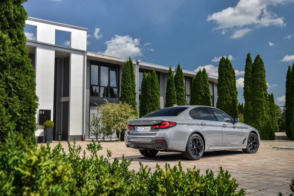 BMW 545e xDrive: el según motor híbrido enchufable para el Serie 5