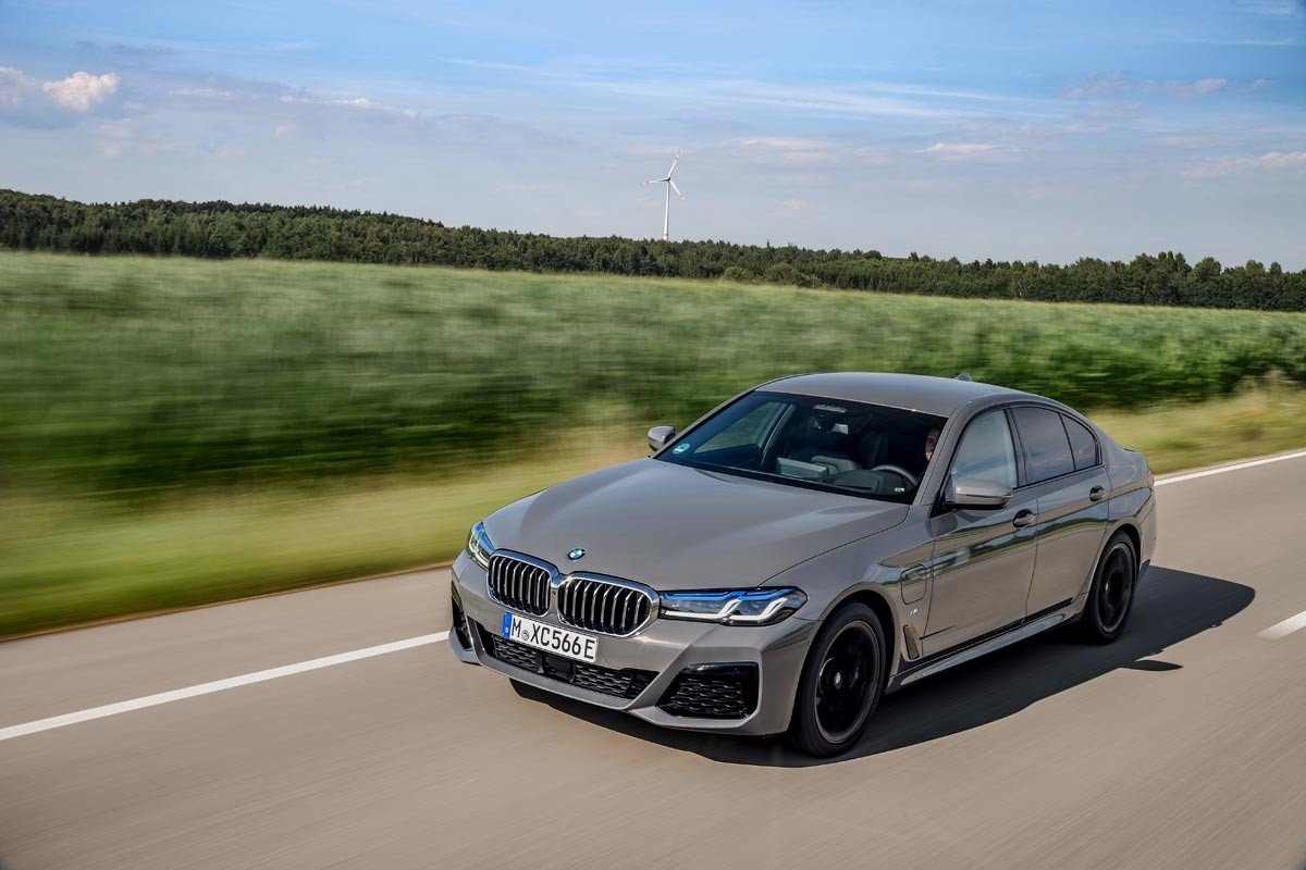 BMW 545e xDrive: el según motor híbrido enchufable para el Serie 5