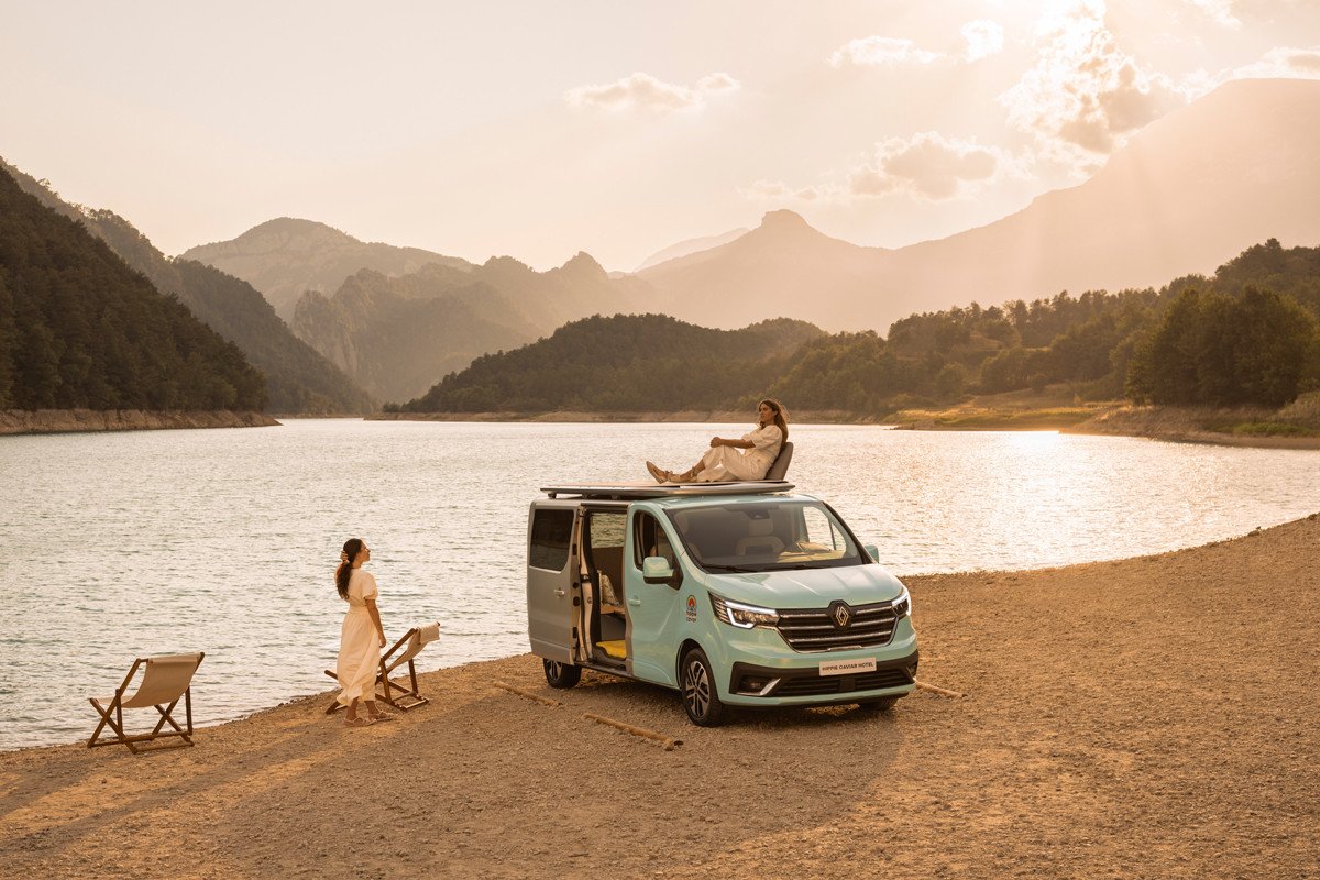 Renault presenta el Hotel Hippie Caviar sobre una Trafic: un nuevo nivel de autocaravana