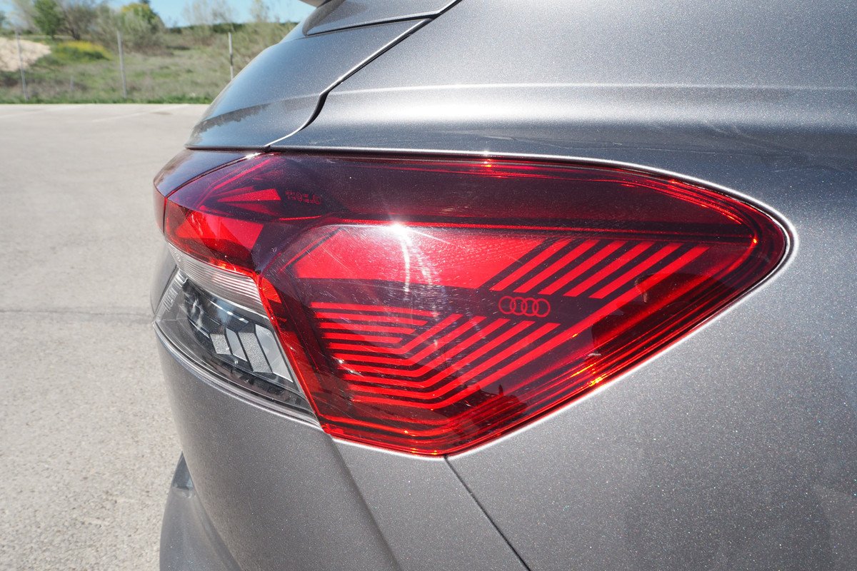 Prueba y opinión Audi Q4 e-tron ¿es mejor el Sportback? Análisis de interior y precio