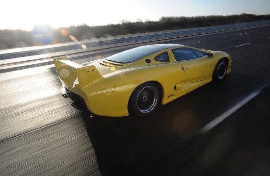 El Jaguar XJ220 cumple 20 años