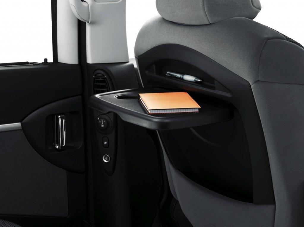 Nuevo Peugeot 807, imagen renovada para el monovolumen de Peugeot Nuevo Peugeot 807, imagen renovada para el monovolumen de Peugeot