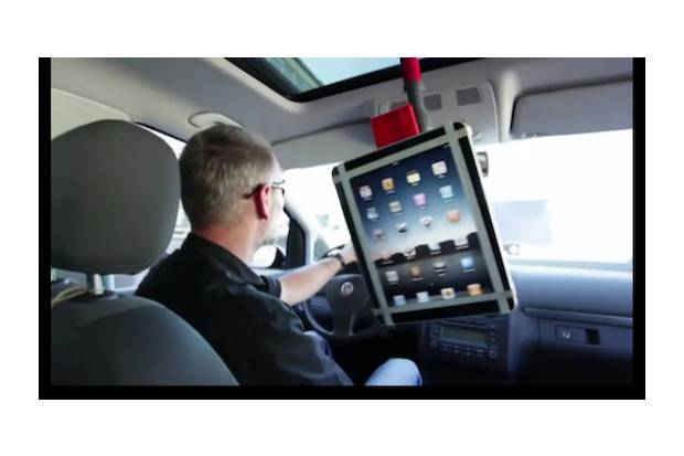 Vídeo: Miles de formas de sujetar tu iPhone/iPad según BMW