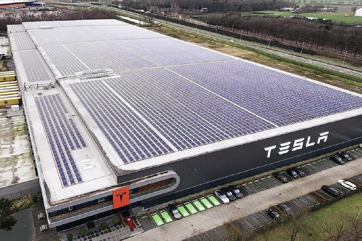 Tesla Gigafactory 4