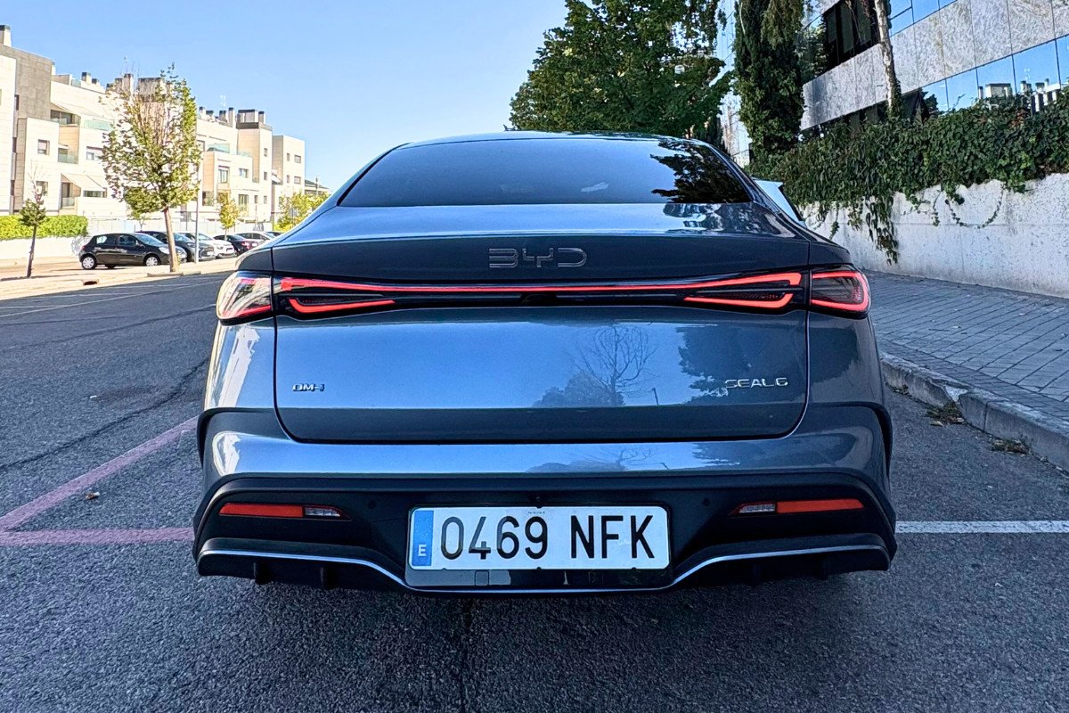 Probamos el BYD Seal 6 DM-i y se convierte en mi híbrido enchufable favorito