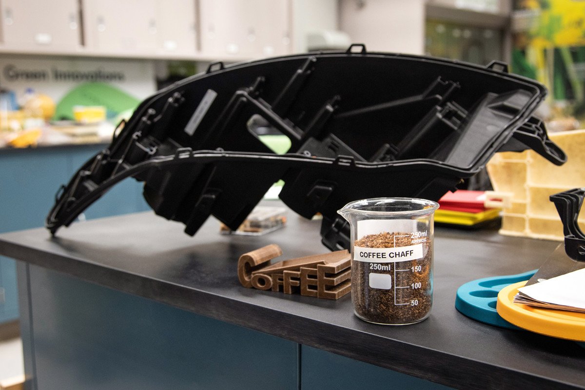 Vídeo: Ford creará piezas para sus coches con cáscaras de grano de café