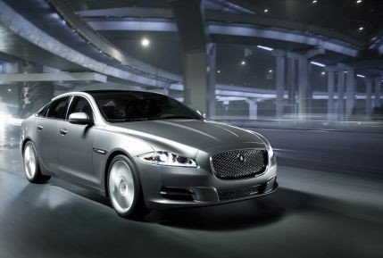 Nuevo Jaguar XJ 2010:sus primeras imágenes en acción