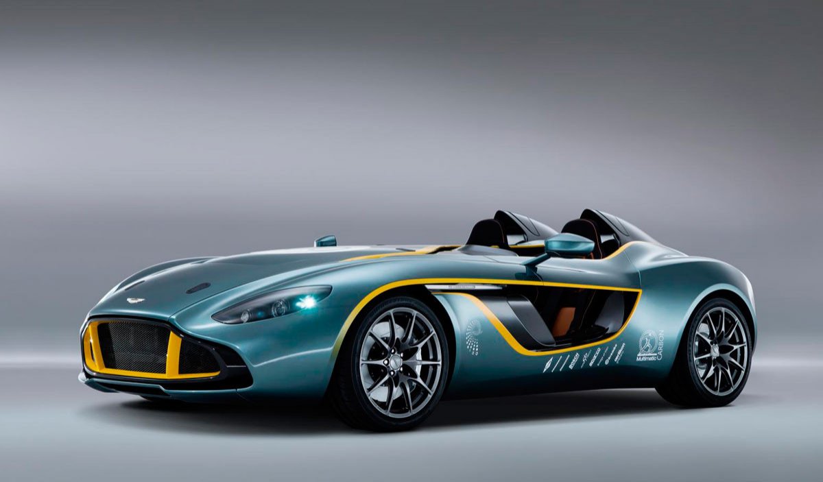 Aston Martin CC100 Speedster Concept: cumpleaños feliz