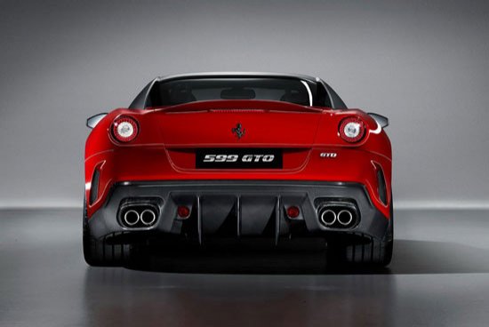 Ferrari 599 GTO vs Lexus LFA Nürburgring Edition. ¿Cuál es mejor?