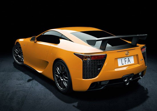 Ferrari 599 GTO vs Lexus LFA Nürburgring Edition. ¿Cuál es mejor?