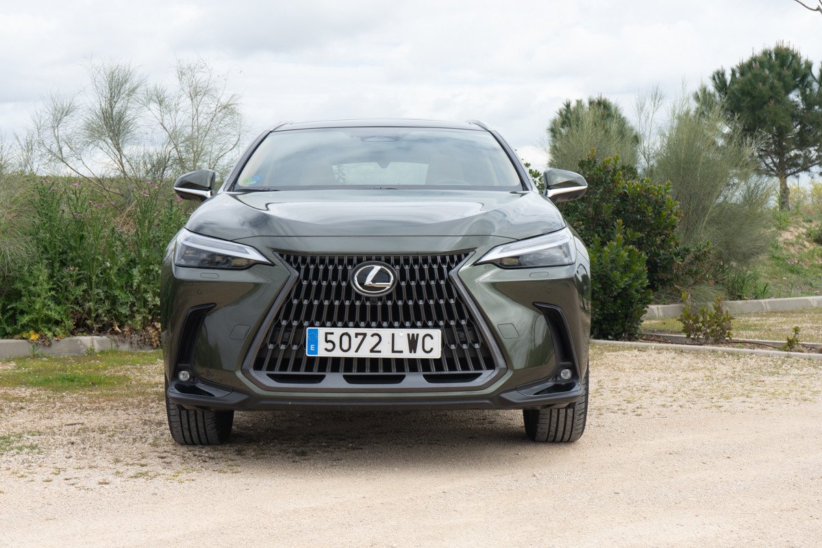 Prueba Lexus NX 350h, comportamiento, precio y acabados disponibles