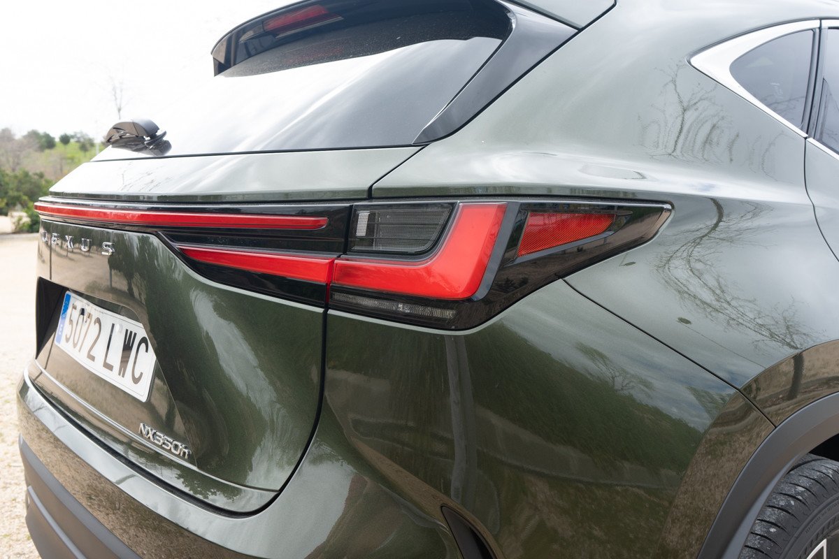 Prueba Lexus NX 350h, comportamiento, precio y acabados disponibles