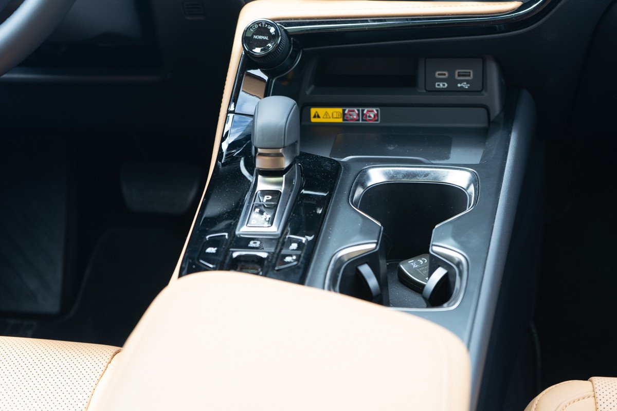 Prueba Lexus NX 350h, comportamiento, precio y acabados disponibles