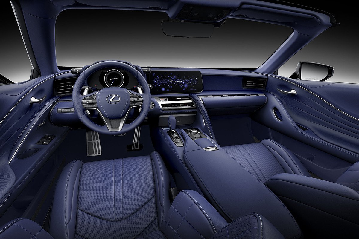 ergonomía habitáculo lexus lc