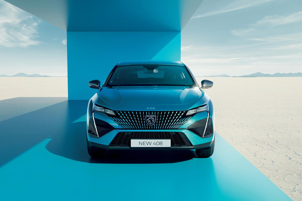 Nos sentamos en el nuevo Peugeot 408: adiós al formato SUV, viva la imaginación