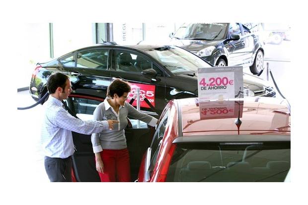 Comprar coche: El 70 por ciento de los compradores usa internet para informarse