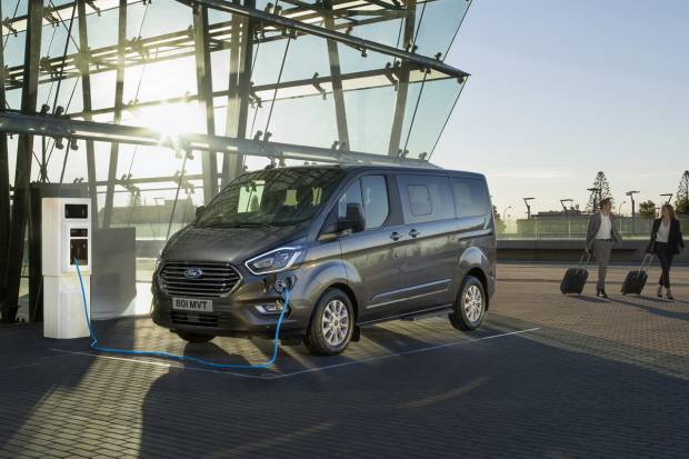 Ford Tourneo Custom PHEV: nueva versión híbrida enchufable