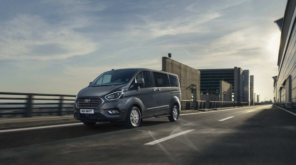 Ford Tourneo Custom  PHEV: nueva versión híbrida enchufable