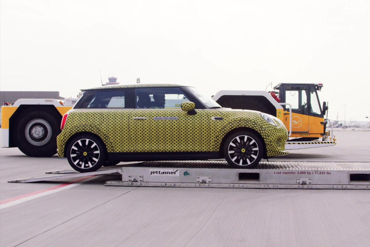 Primeras imágenes en vídeo del Mini eléctrico