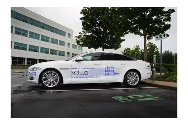 Jaguar XJ_e, un híbrido enchufable de lujo