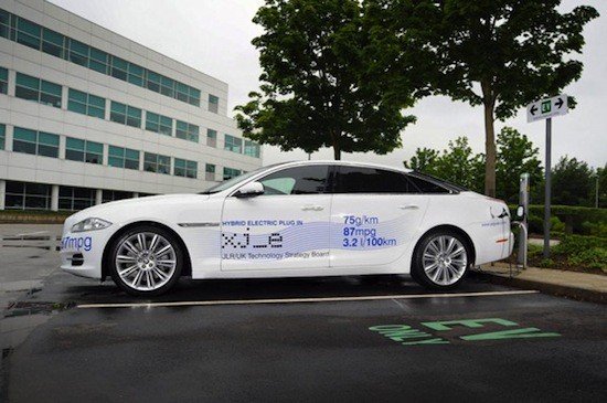 Jaguar XJ_e, un híbrido enchufable de lujo