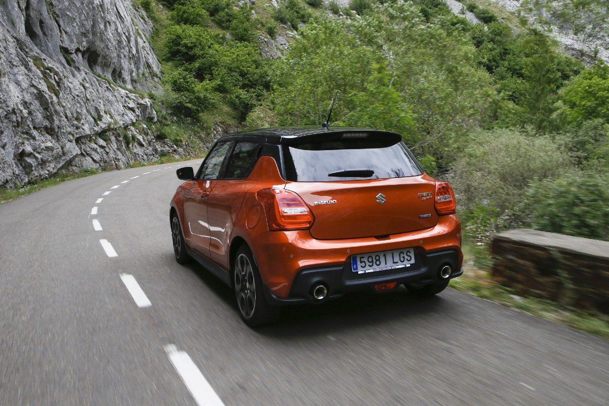 Nuevo Suzuki Swift Sport Hybrid 2020: precio, equipamiento,...