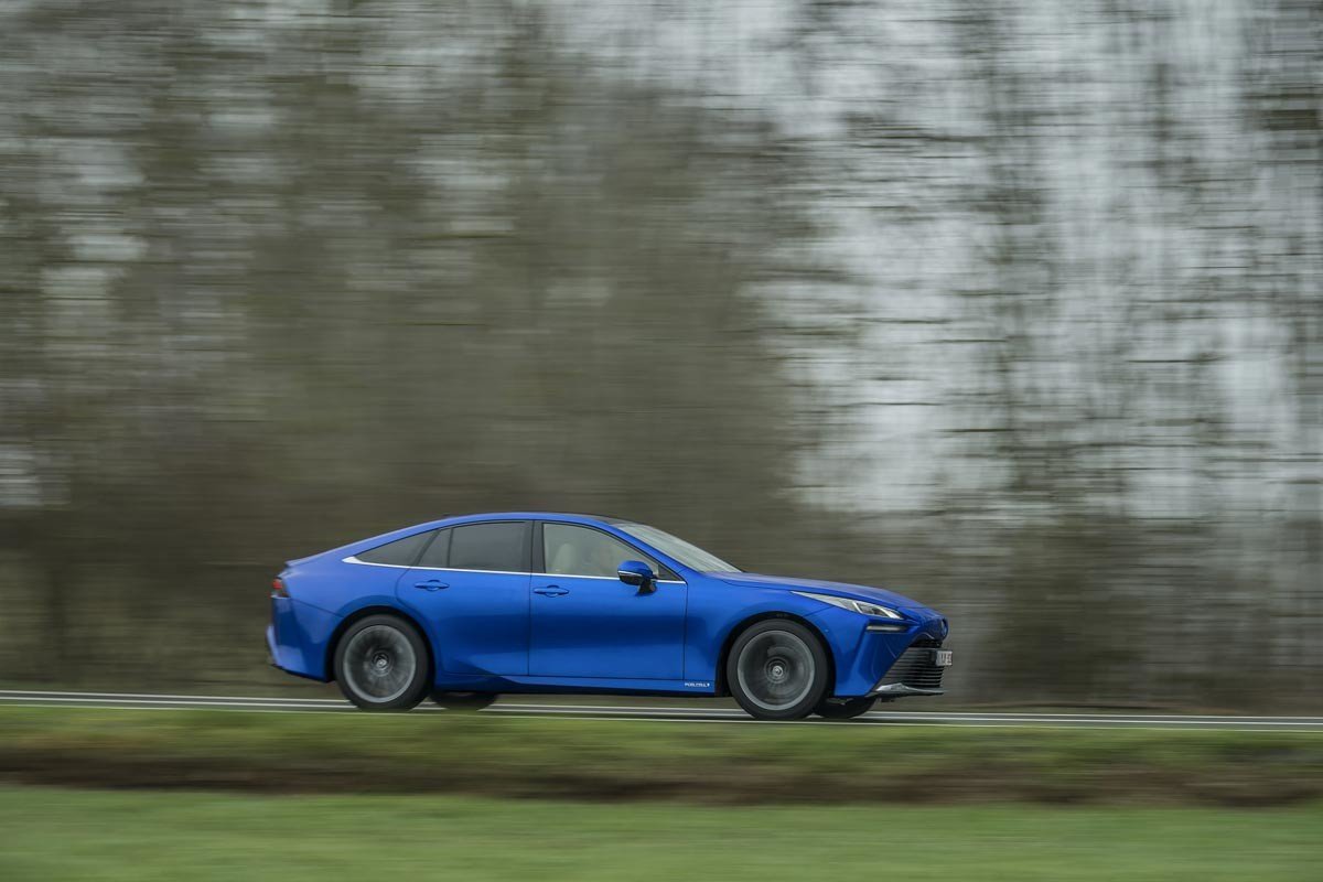 Nuevo Toyota Mirai: gama y precios del coche de hidrógeno