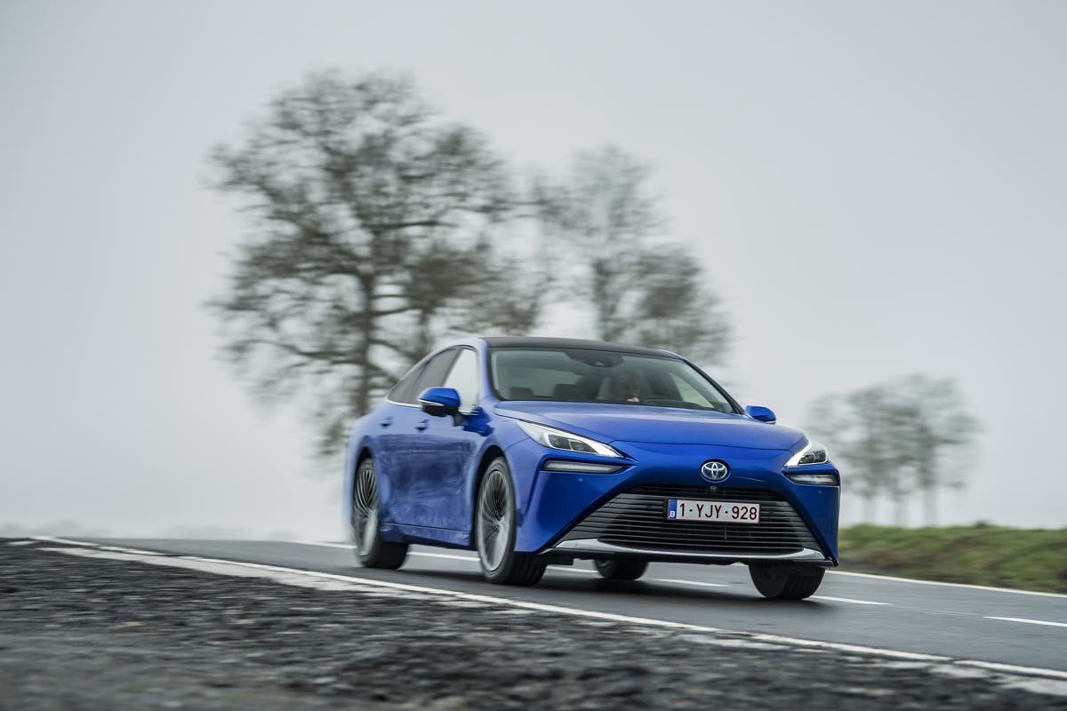 Nuevo Toyota Mirai: gama y precios del coche de hidrógeno