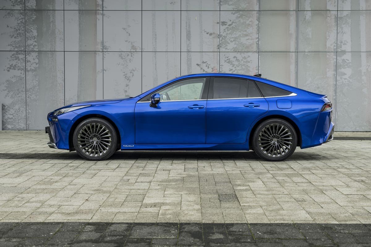 Nuevo Toyota Mirai: gama y precios del coche de hidrógeno