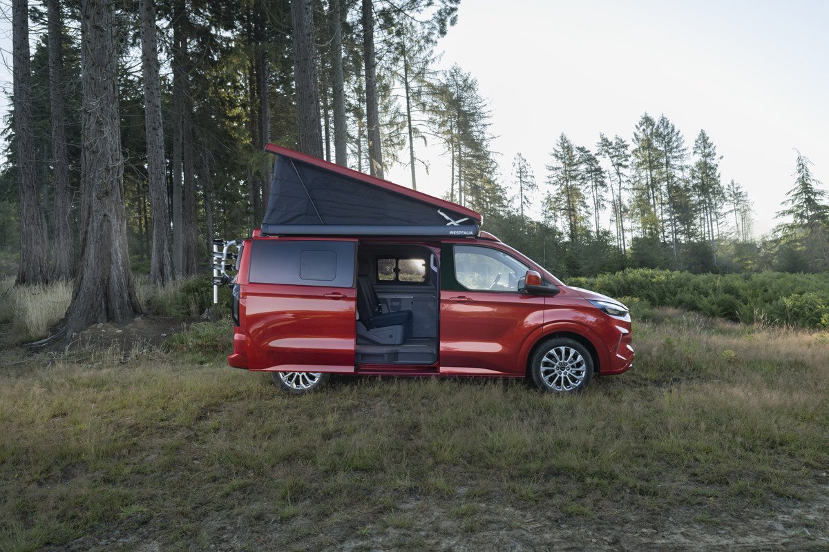 Nueva Ford Transit Nugget: más conectada, equipada e híbrida enchufable