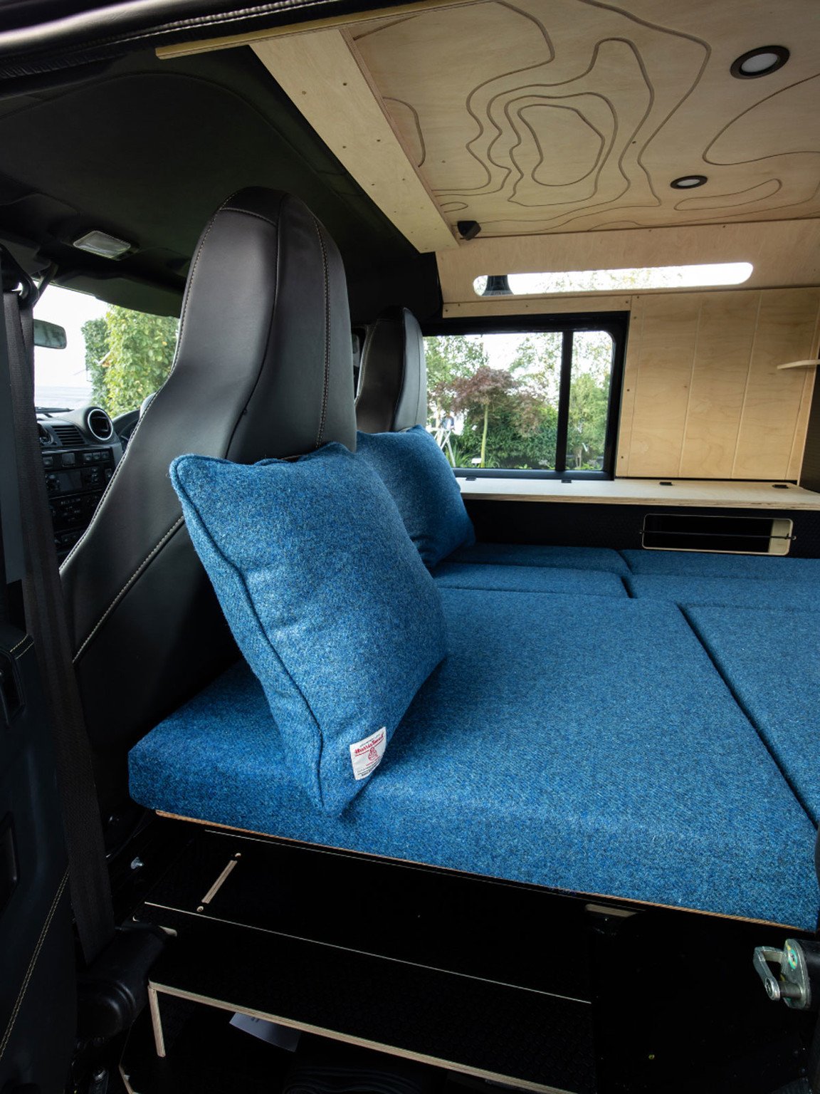 Land Rover Classic amplía el catálogo de piezas para el primer Defender
