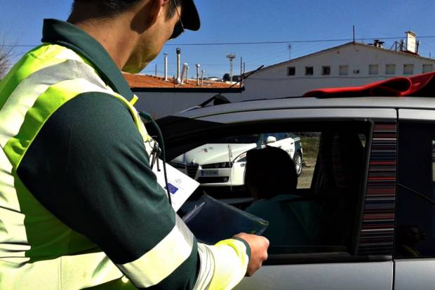 ¿Qué infracciones conllevan la retirada de puntos del carnet de conducir?