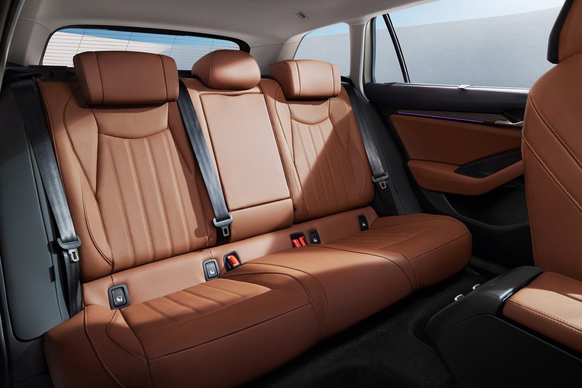 Así será el nuevo Skoda Superb: más grande, tecnológico y estrenando motorizaciones