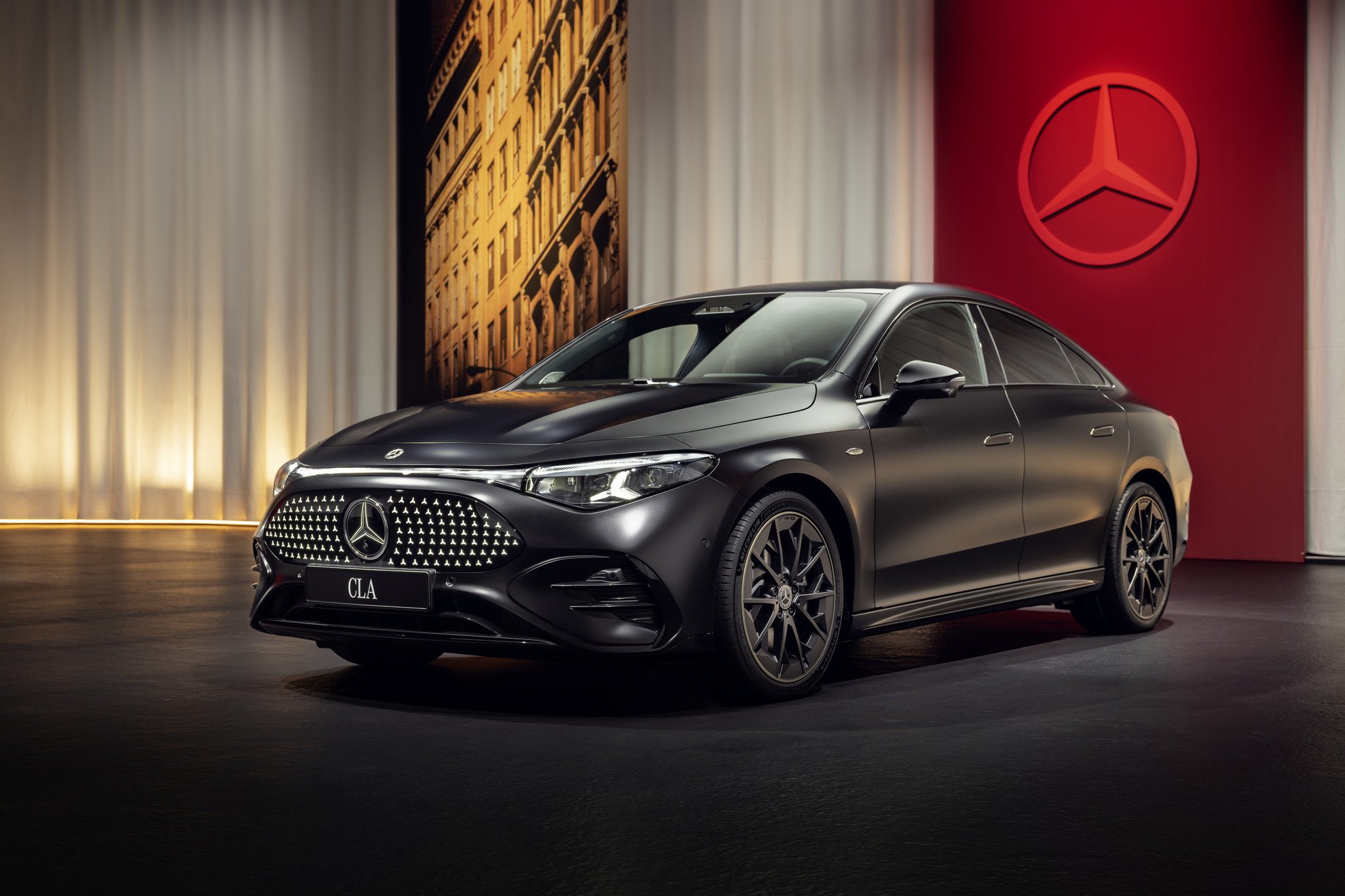 Mercedes CLA 2025: nueva generación con motores eléctricos de casi 800 km de autonomía