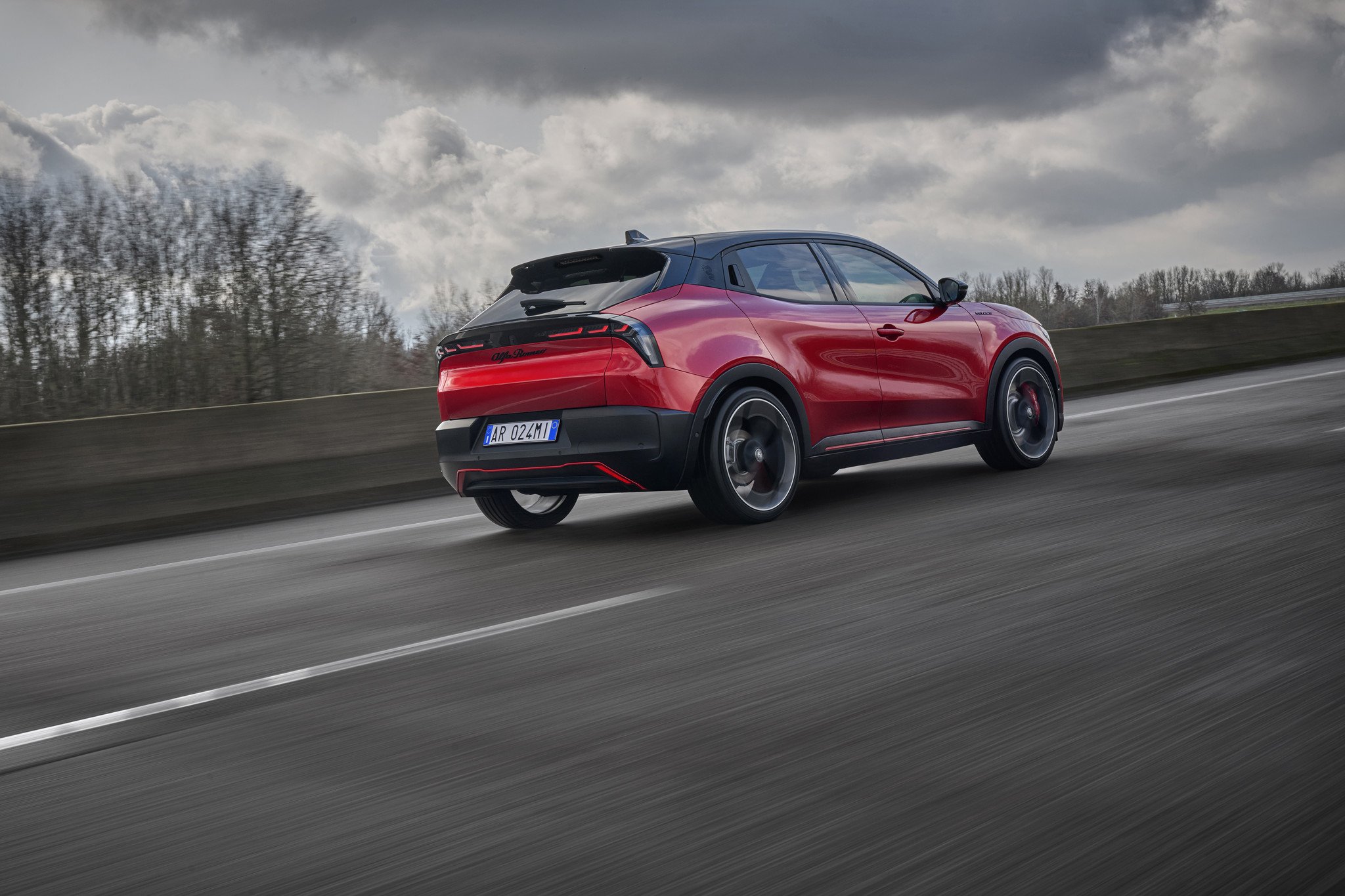 Alfa Romeo Junior Ibrida y Elettrica: Guía de compra para ver cuál es más interesante