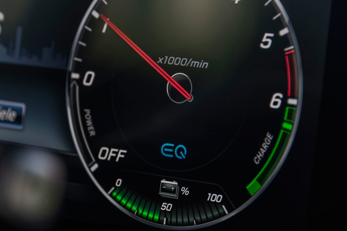 Prueba Mercedes Clase E 300 de: la apuesta híbrida diésel