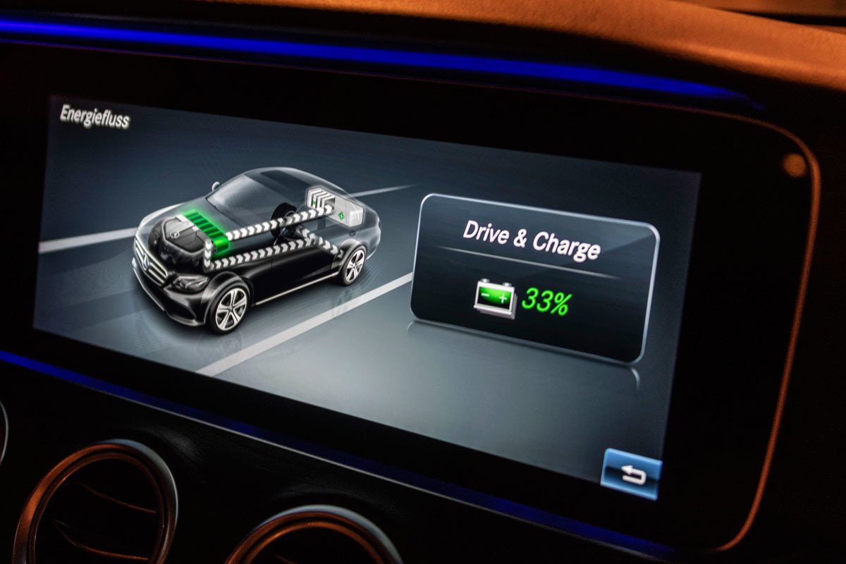 Prueba Mercedes Clase E 300 de: la apuesta híbrida diésel