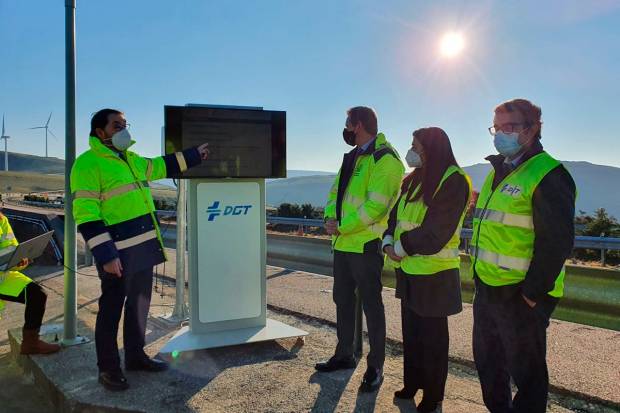 Estas son las nuevas balizas de la DGT para conducir seguro con niebla