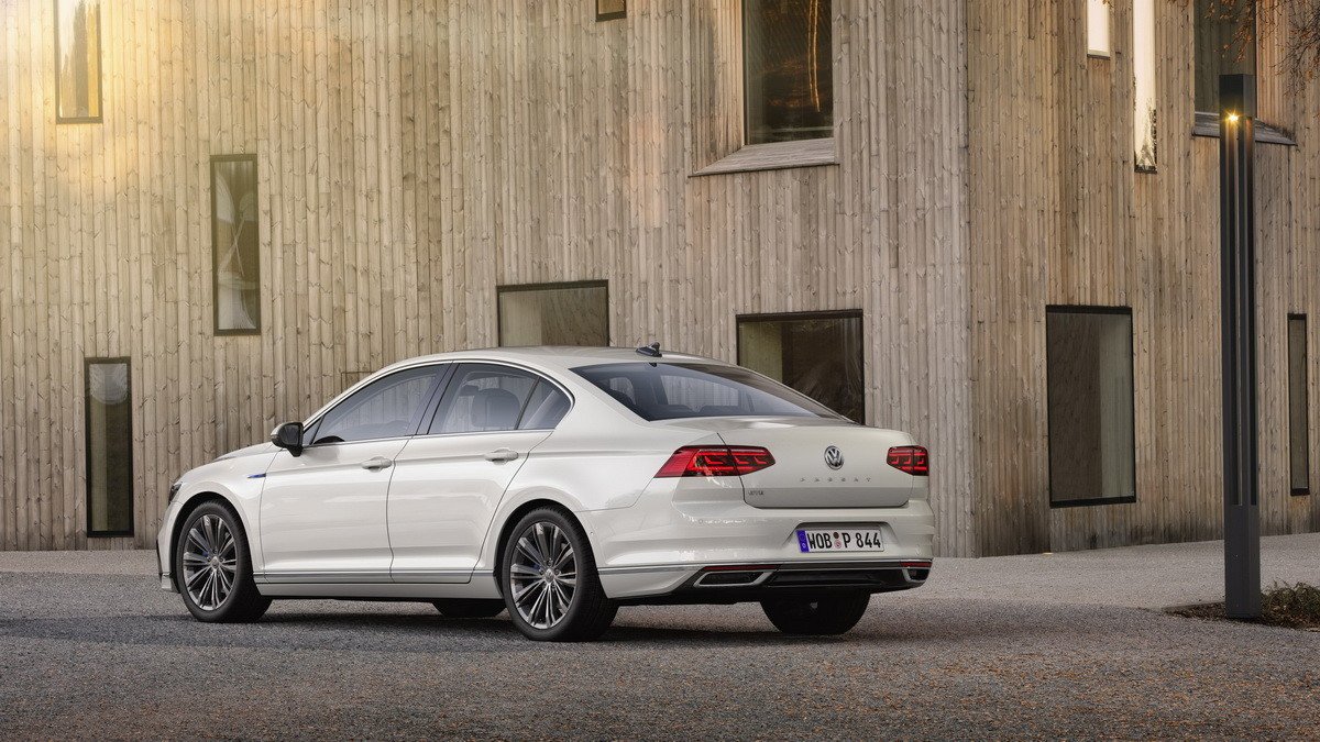 Precio y datos del nuevo Volkswagen Passat 2019: 33.520 euros