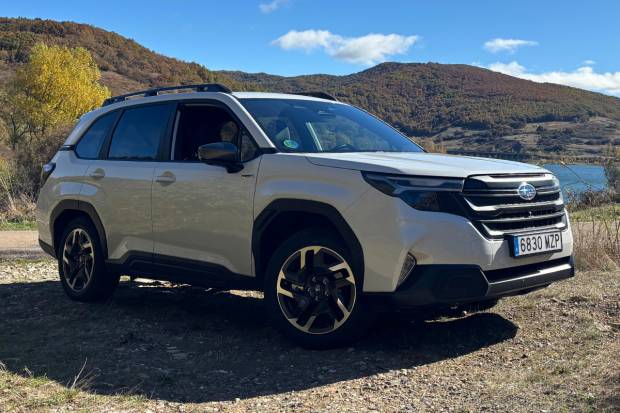 Prueba Subaru Forester: de los SUV 4x4 con etiqueta ECO que mejor se mueve en carretera