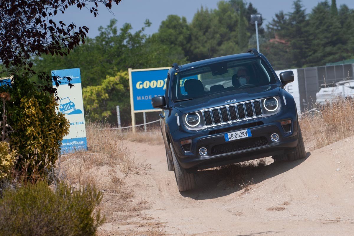 Prueba Jeep Renegade 4xe: nuestra opinión sobre el primer híbrido enchufable de la marca