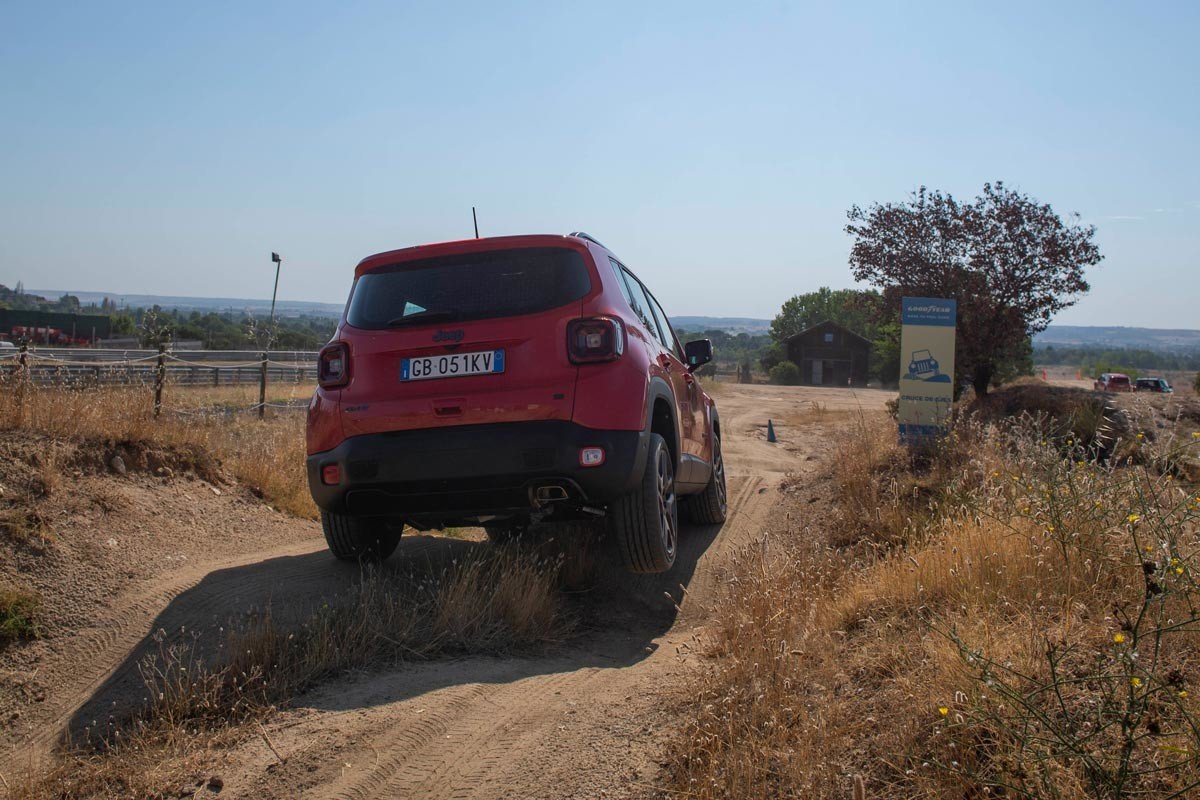 Prueba Jeep Renegade 4xe: nuestra opinión sobre el primer híbrido enchufable de la marca