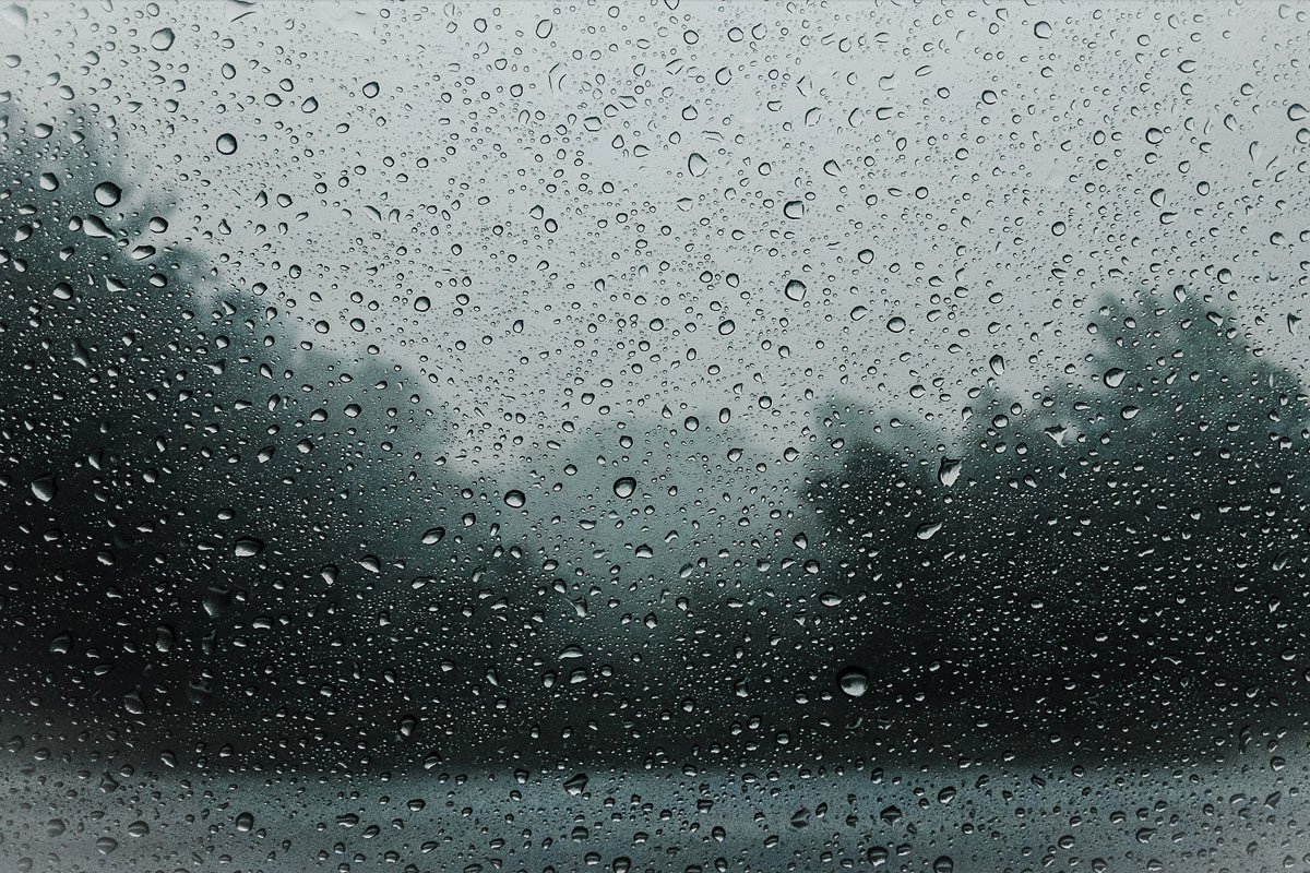 14 claves para reaccionar con tu coche ante una fuerte tormenta 