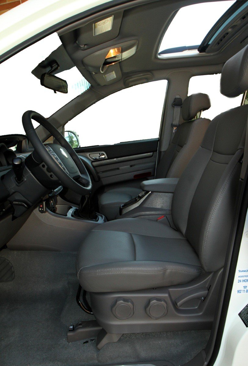 Prueba: Nuevo SsangYong Rodius 2013, monovolumen total a un precio asequible
