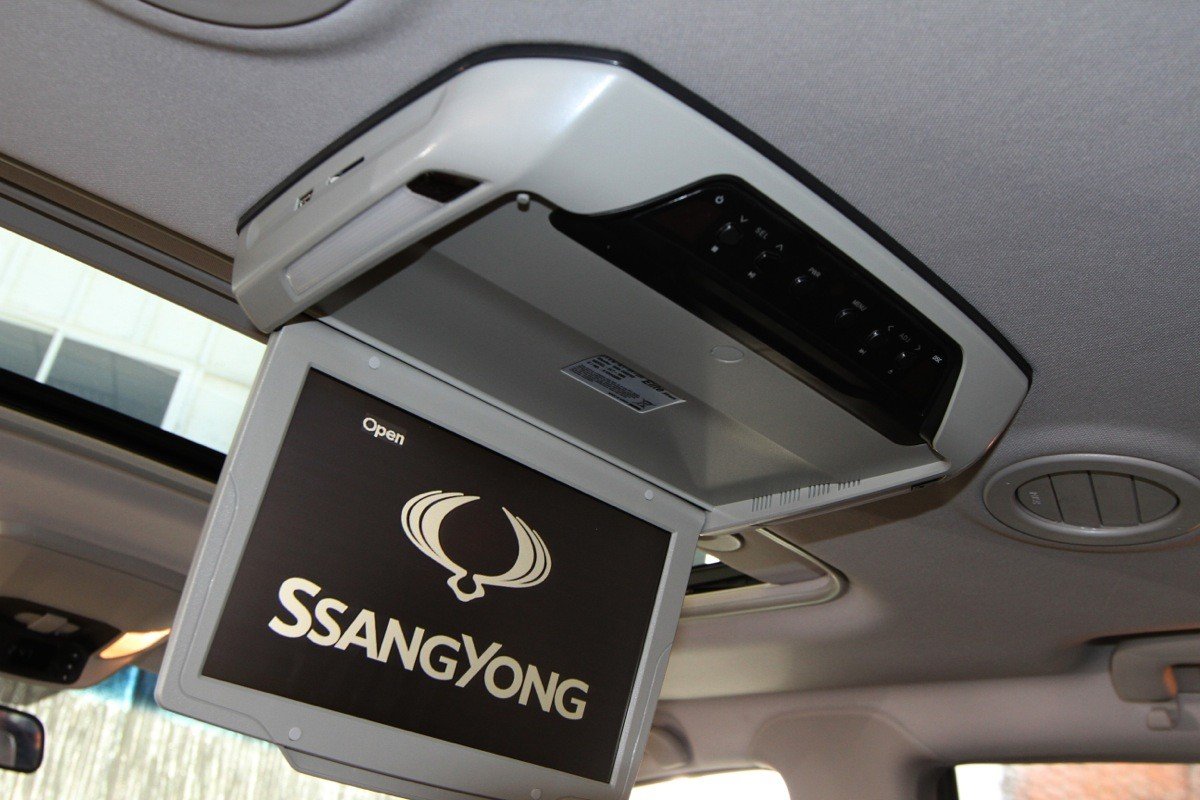 Prueba: Nuevo SsangYong Rodius 2013, monovolumen total a un precio asequible