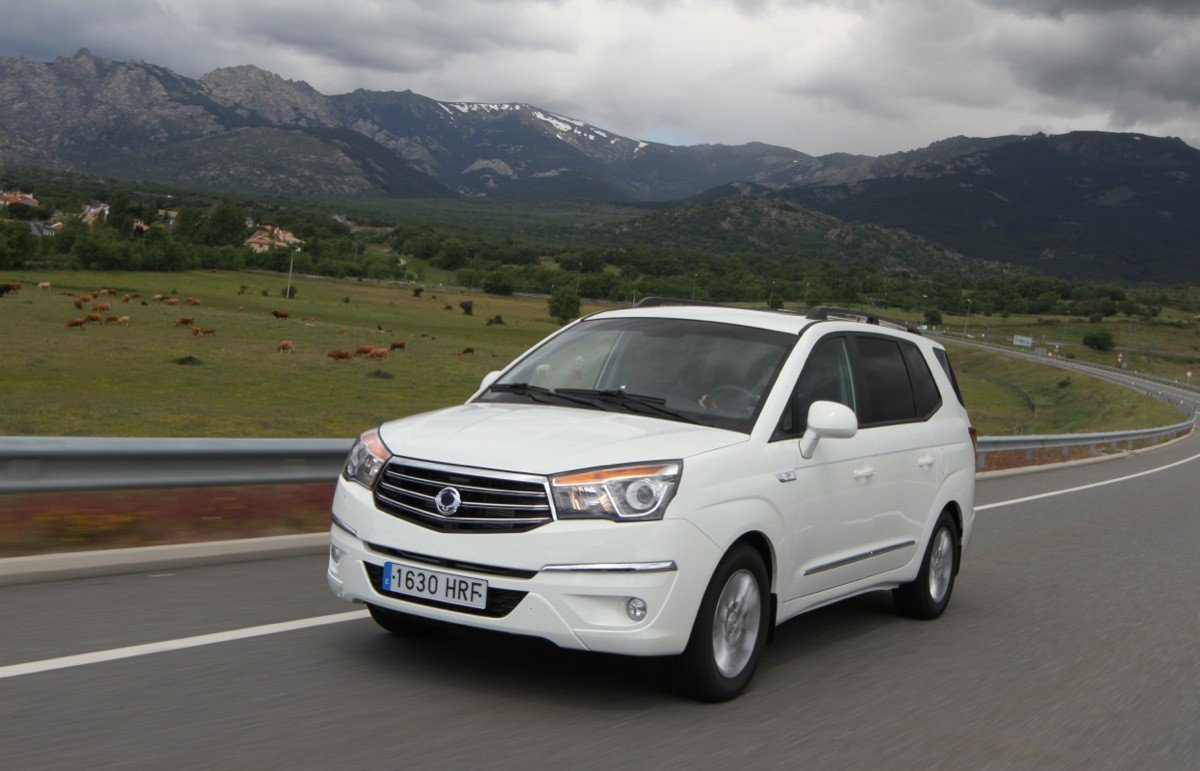 Prueba: Nuevo SsangYong Rodius 2013, monovolumen total a un precio asequible
