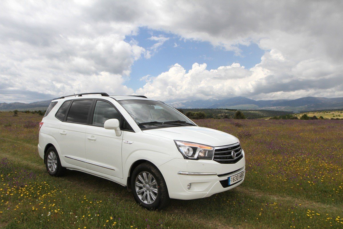 Prueba: Nuevo SsangYong Rodius 2013, monovolumen total a un precio asequible