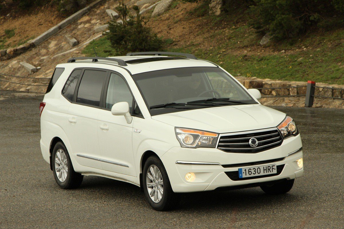 Prueba: Nuevo SsangYong Rodius 2013, monovolumen total a un precio asequible