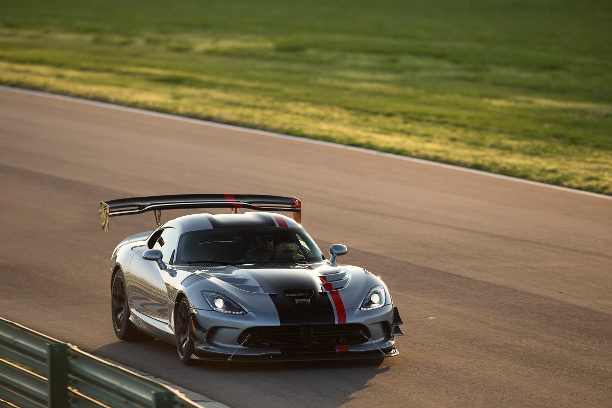 Nuevo Dodge Viper ACR, el más rápido de la historia